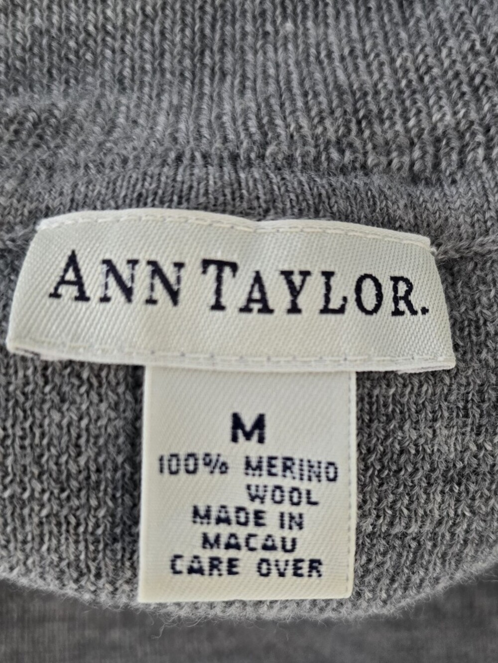 Ann Taylor 100% Merino Wool Turtleneck Sweater Heathered Gray Women's Medium - Picture 6 of 7